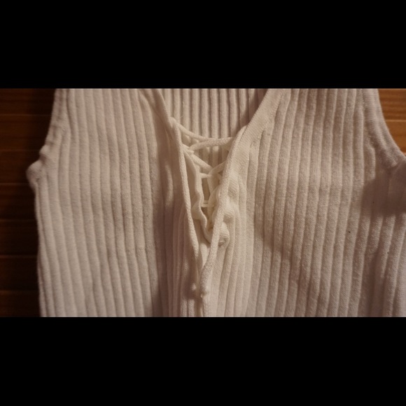 Forever 21 White Crop (SALE!!!! READ DESCRIPTION) - Picture 3 of 5